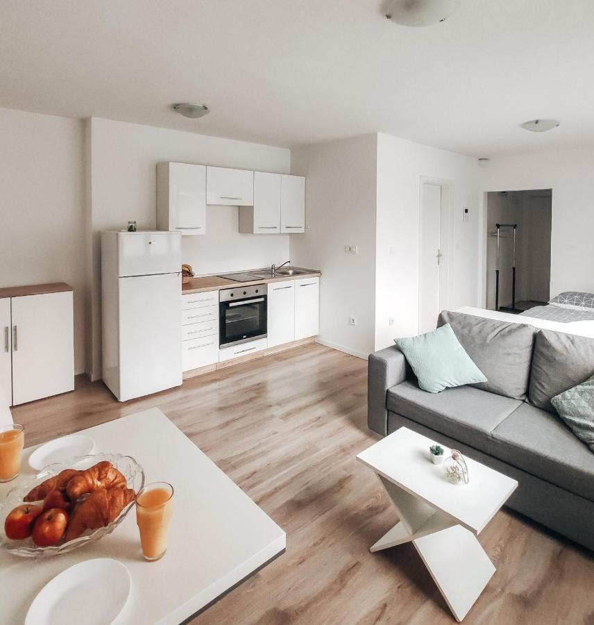 Studio Apartment Sanya #2 Lublaň Exteriér fotografie